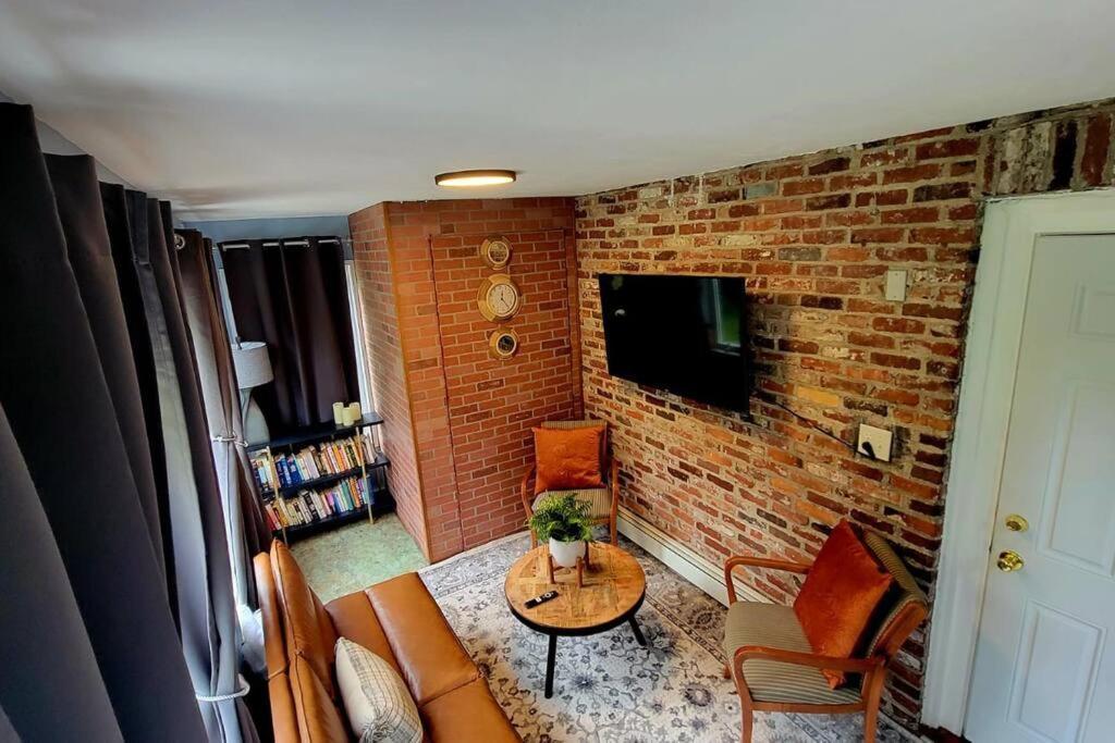 Unique & Peaceful Boston Home 외부 사진