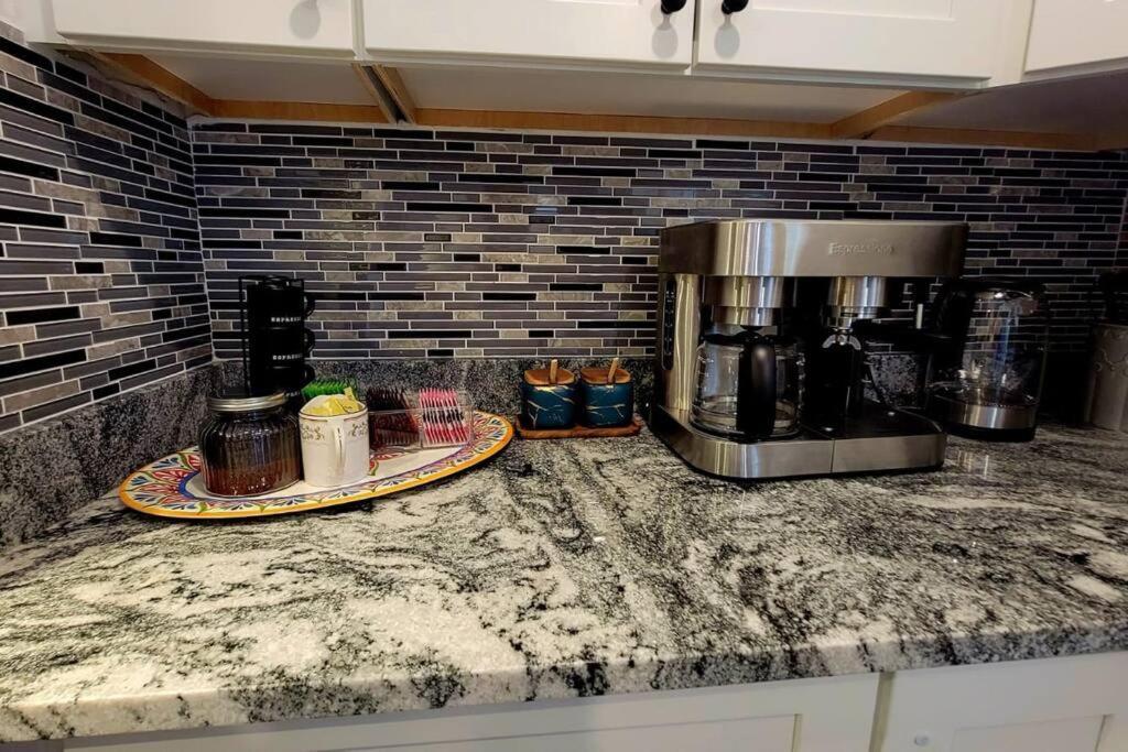 Unique & Peaceful Boston Home 외부 사진